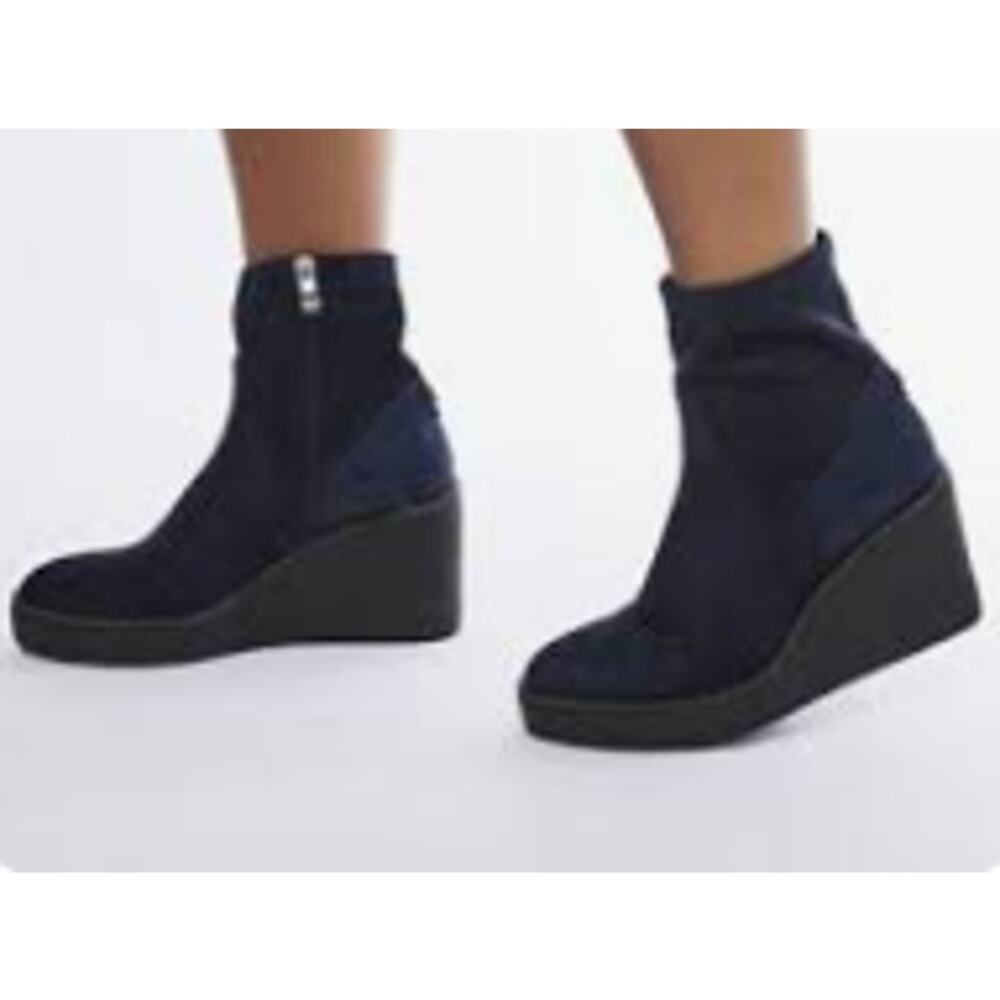 Moda in Pelle Kallie Navy Suedette Wedge Heel Ankle Boots sz 38 EU / 8 US NEW